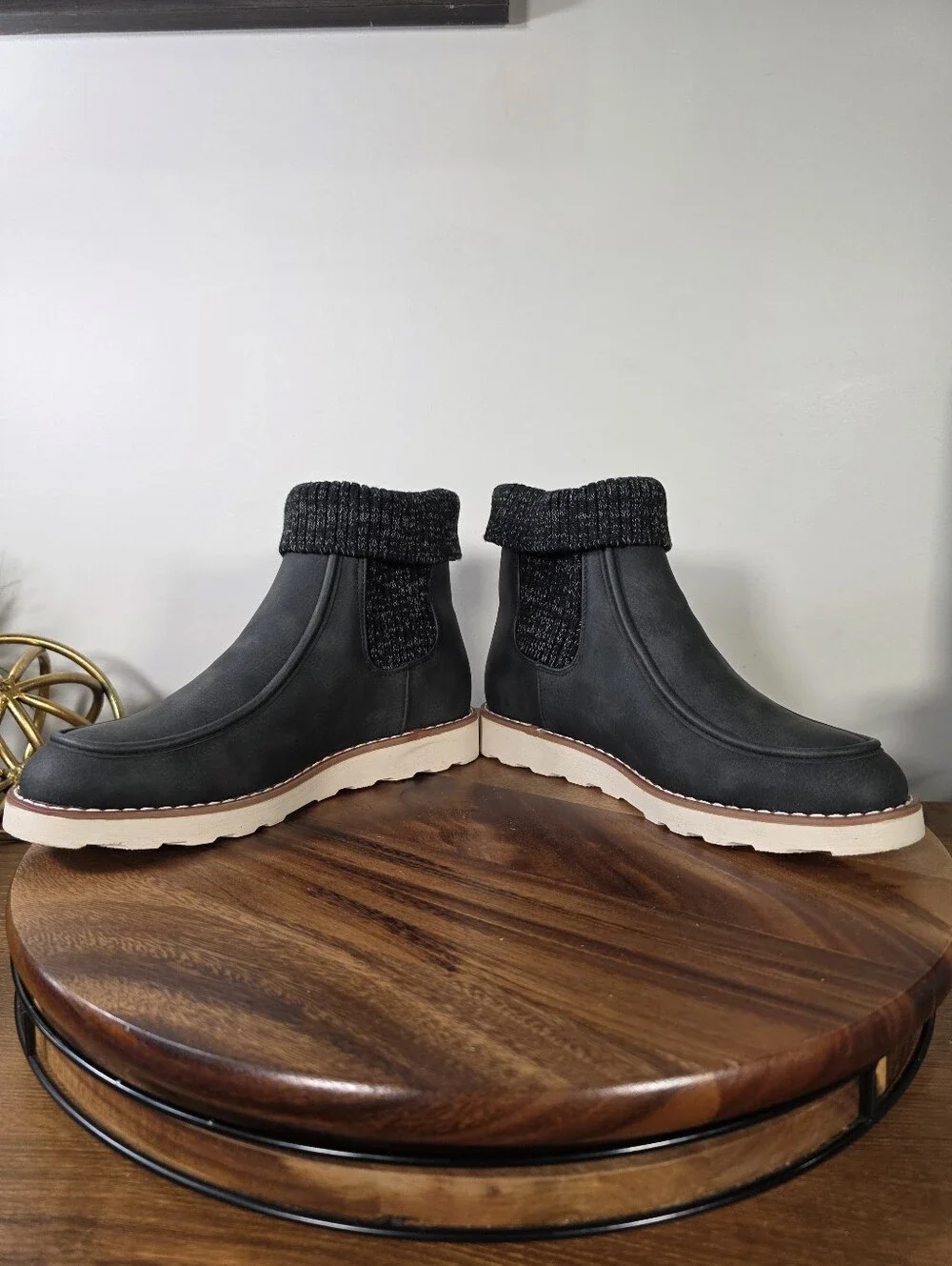 Pierre Dumas Tally Adventure Seeker Moc Toe Ankle Boots Black Knit Size 8.5